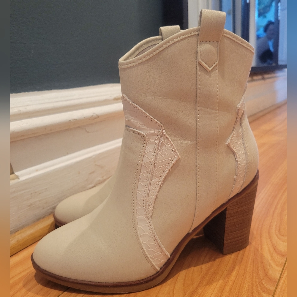 Altar'D State Simone Cowboy Ankle Boots Size 7